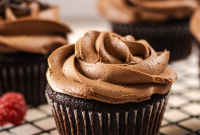 Decadent Chocolate Buttercream Recipe for Perfect Frosting