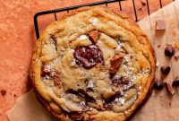 Bakery-Style Chocolate Chip Cookies Recipe for Perfect Chewy Centers
