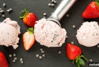 Strawberry Chocolate Chip Gelato: Creamy Homemade Recipe