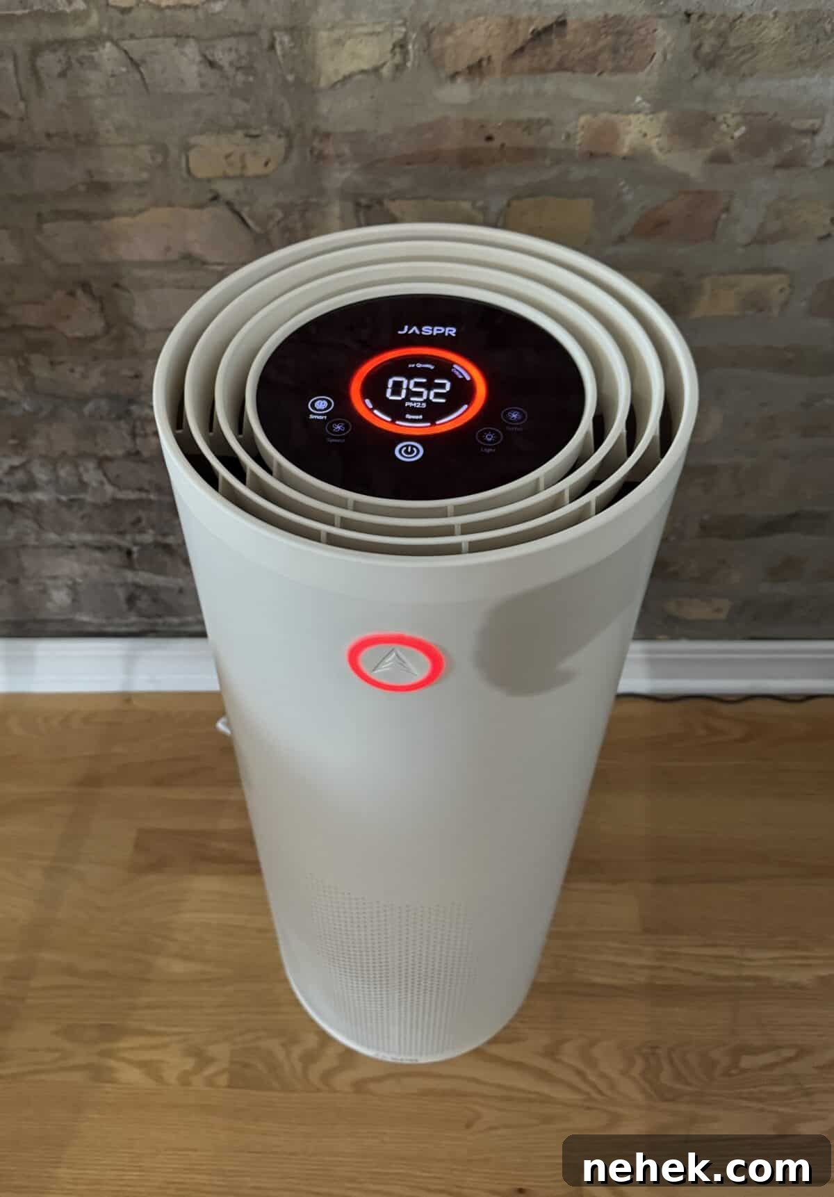 a picture of Jaspr's air purifier showing the digital screen on the top