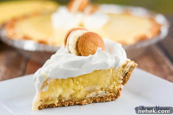 Easy No Bake Banana Pudding Cream Pie Recipe