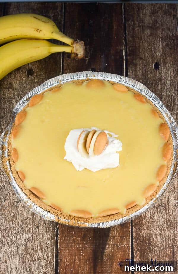 Easy No Bake Banana Pudding Cream Pie Recipe