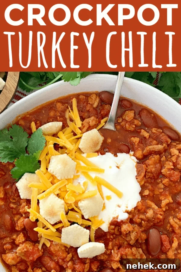 Slow-Cooker Turkey Chili Recipe: Hearty, Flavorful Meal 2 Crockpot Turkey Chili | Foodtastic Mom #chilirecipes #chilirecipescrockpot