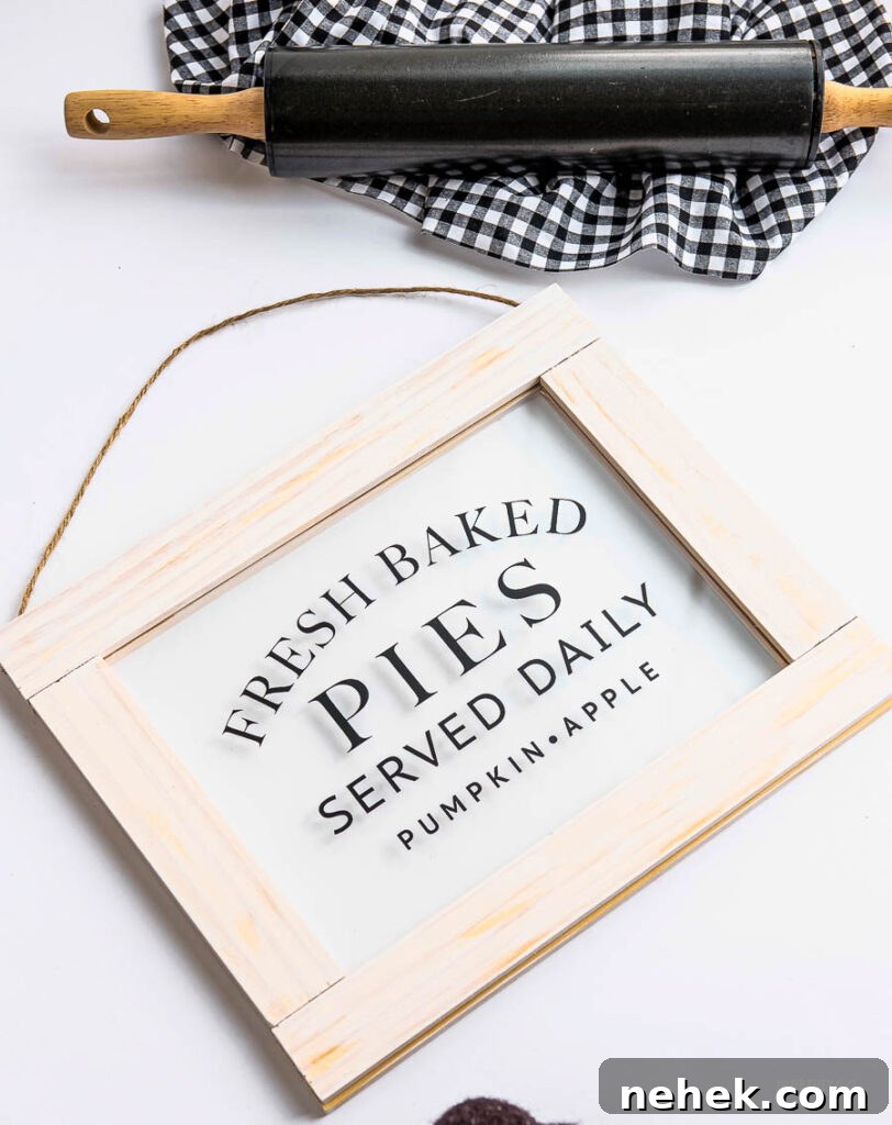 Fresh-Baked Pie Sign Ideas Made with Cricut Machines 2 Fresh Baked Pies Sign