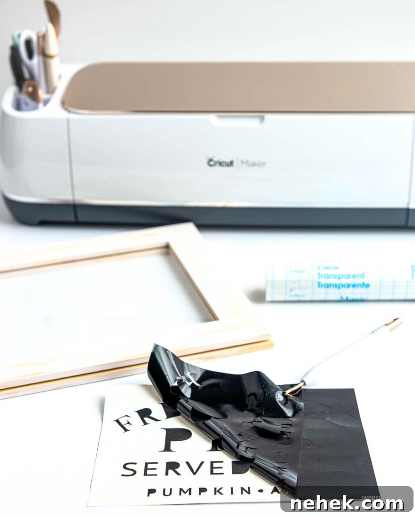 Fresh-Baked Pie Sign Ideas Made with Cricut Machines 9 Cricut Projects