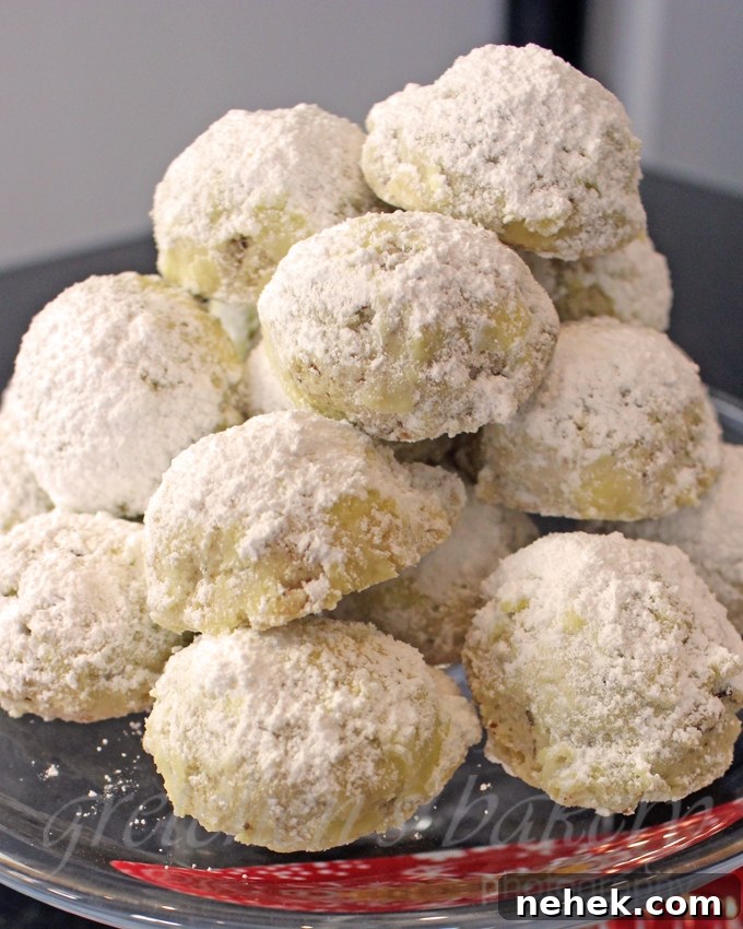 Vegan Snowball Cookies