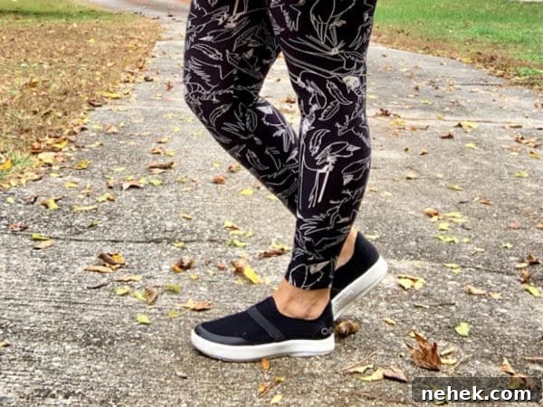 Oofos OOmg Shoe side view