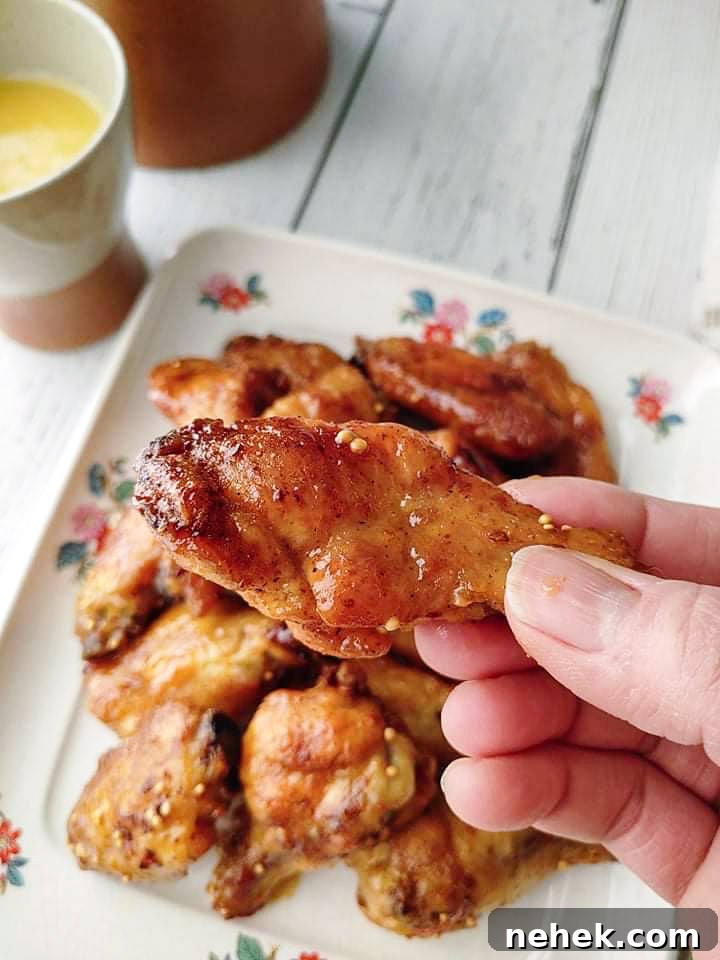 Crispy baked chicken wings flavoured with honey mustard.