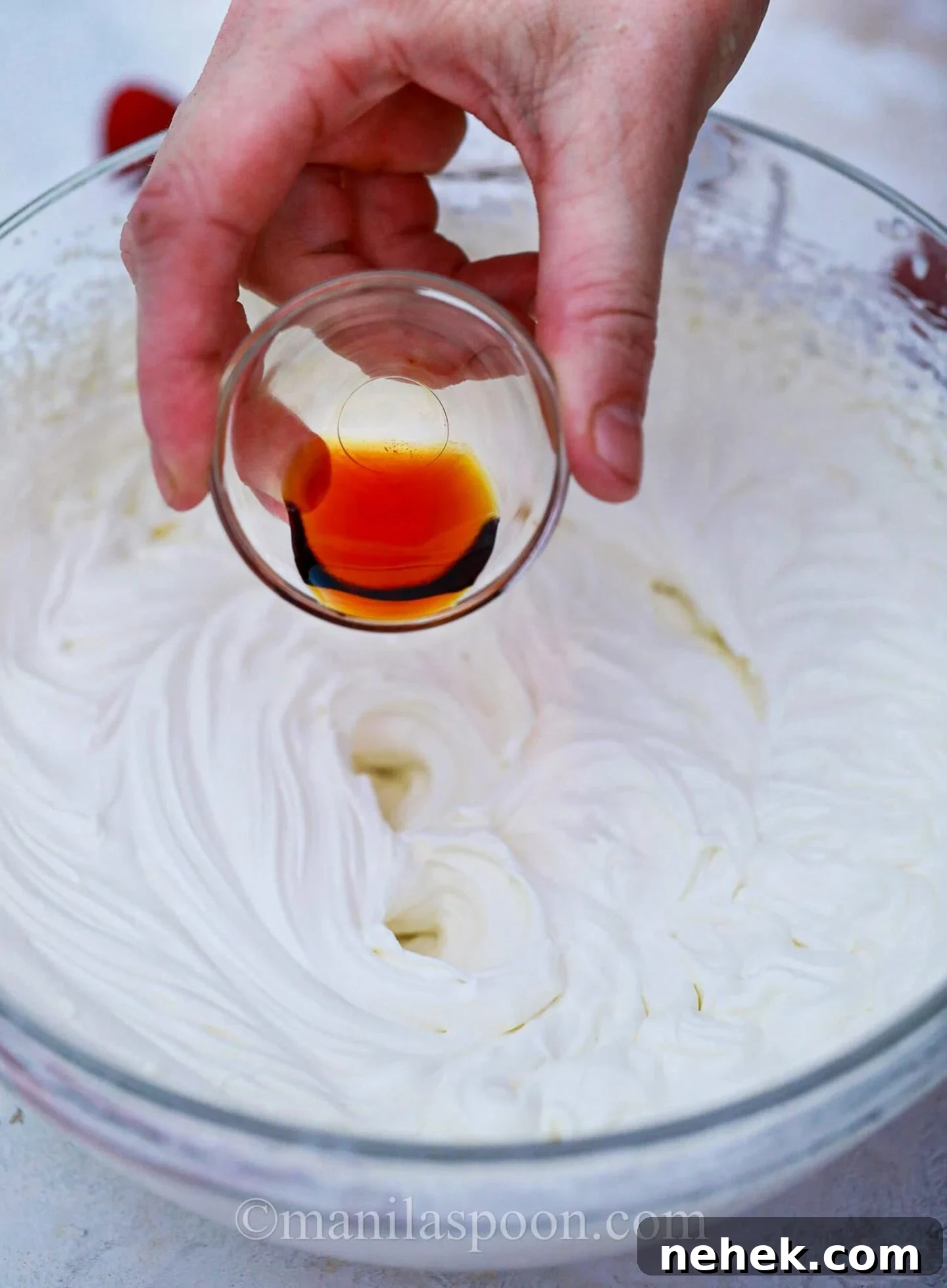 cream cheese with vanilla extract