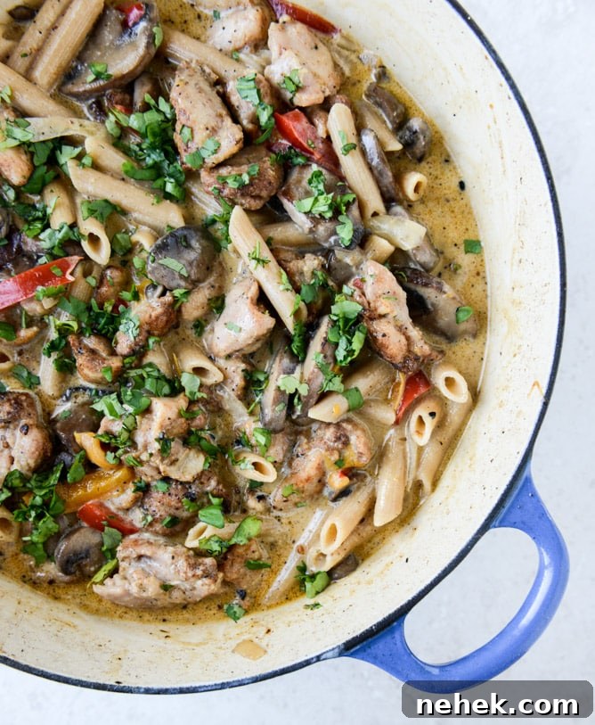 25 Quick Family Dinners for Back-to-School Weeknights 22 25 of my favorite easy dinners and back-to-school recipes! A fantastic mix of chicken, veggie and beef recipes that can made in 30 minutes or less. Perfect for back to school and weeknights when you need a super delicious but easy dinner. I howsweeteats.com #easy #dinners #back #to #school #recipes #healthy #30minute #meals
