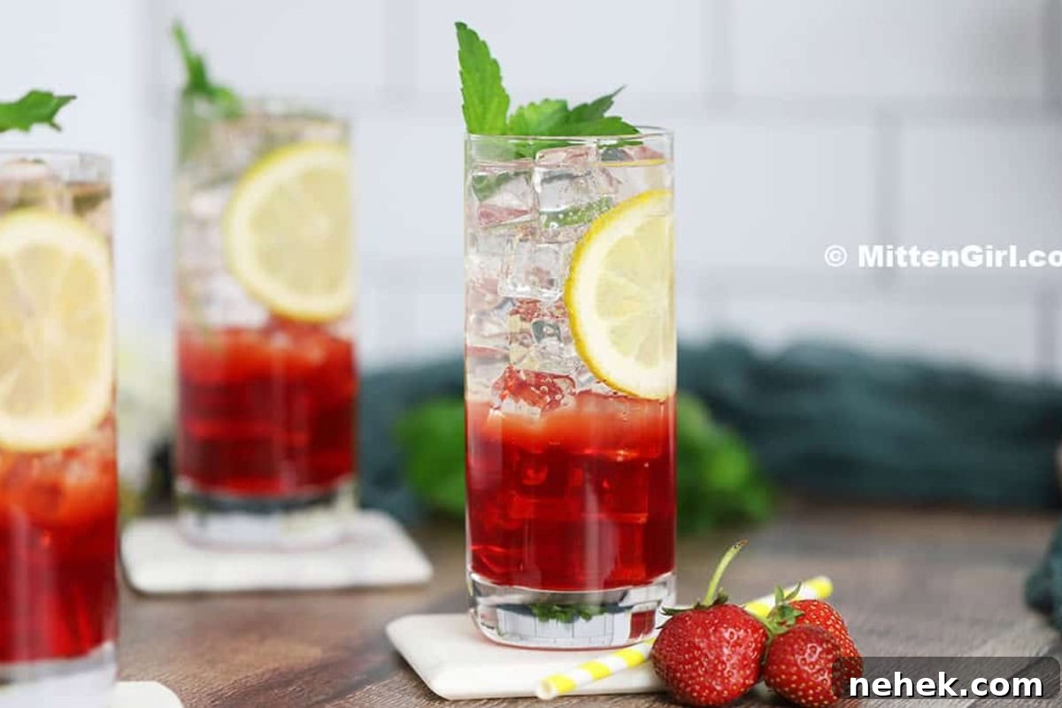 Strawberry Lemonade Vodka Cocktail