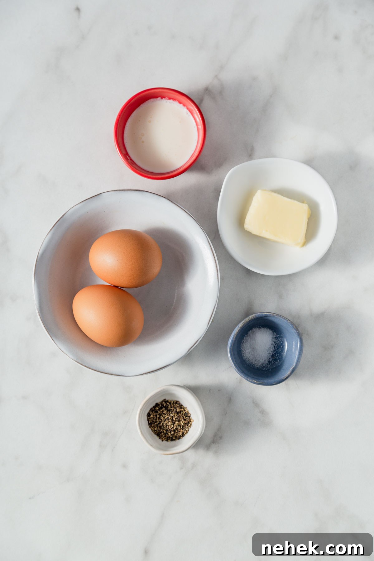 air fryer scrambled eggs ingredients.