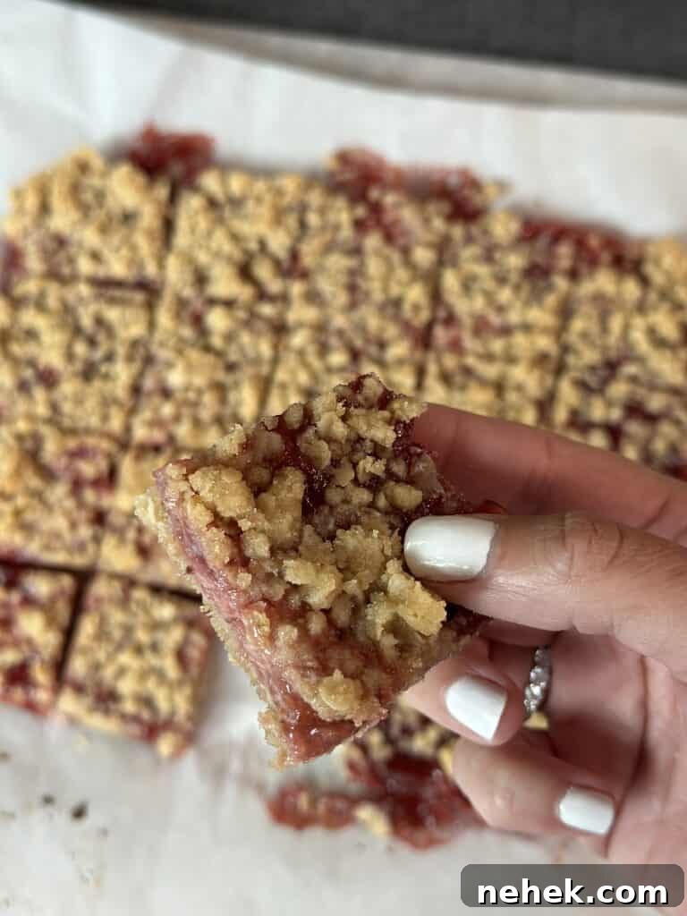 slice strawberry-lemon crumb bars
