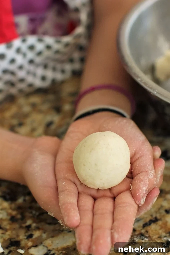 Cooking with Kids: make a masa dough ball