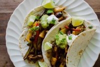 Spicy Pineapple & Veggie Vegan Fajitas for Flavorful Weeknights