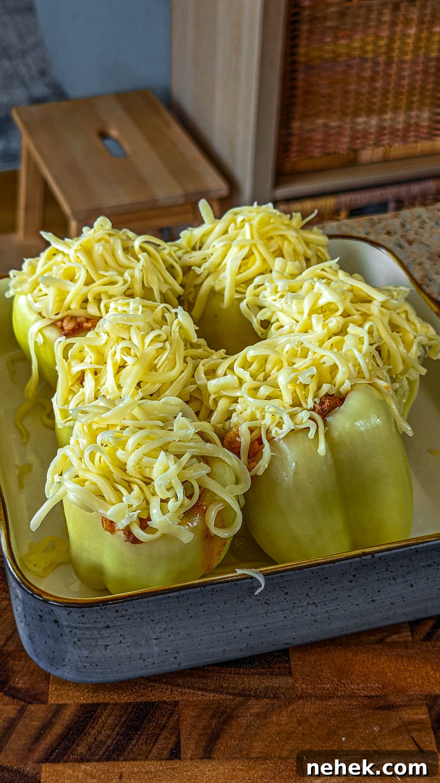Cheesy Beef and Rice Stuffed Bell Peppers Recipe 12 img 5589 11