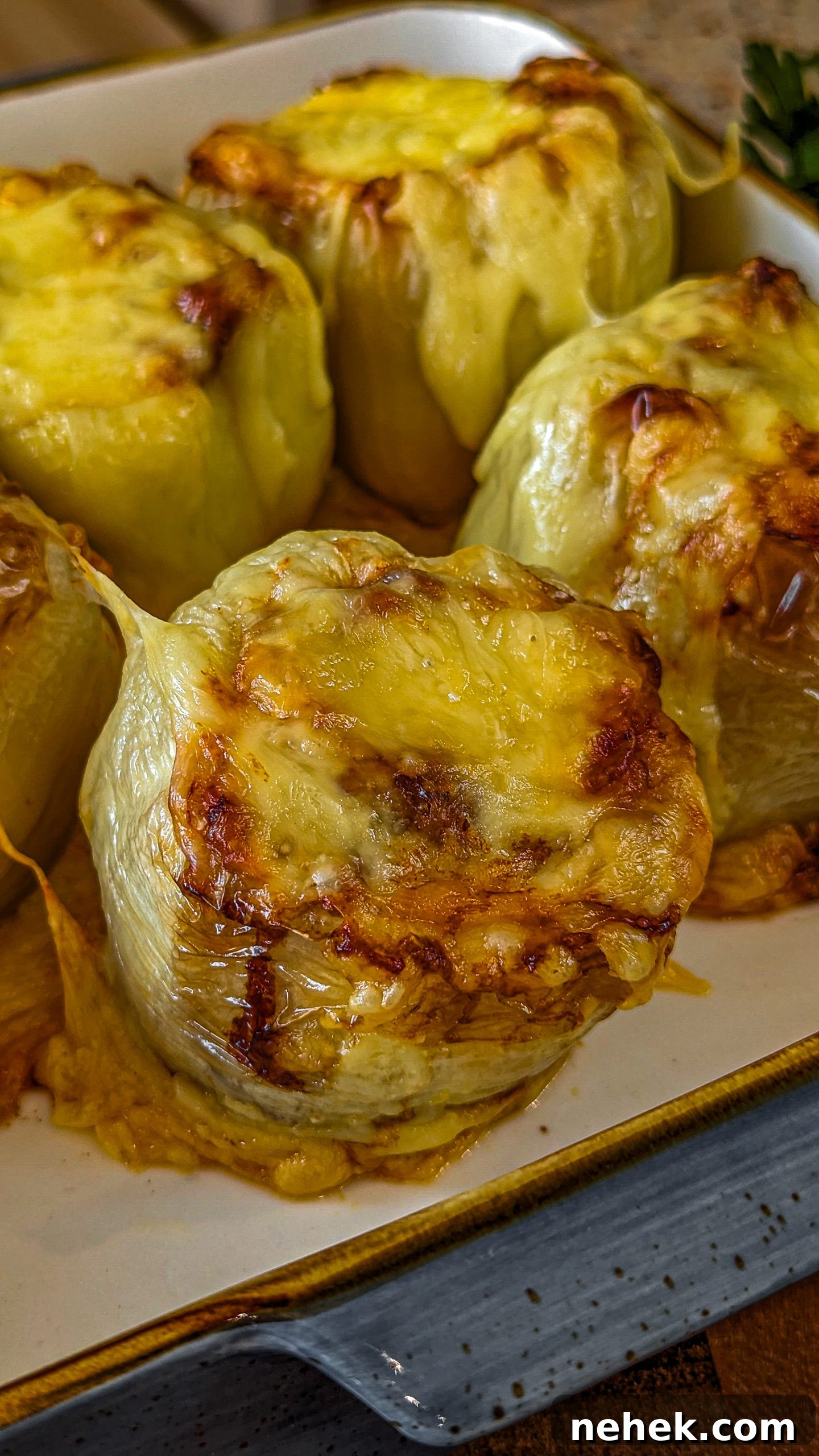 Cheesy Beef and Rice Stuffed Bell Peppers Recipe 4 img 5589 3