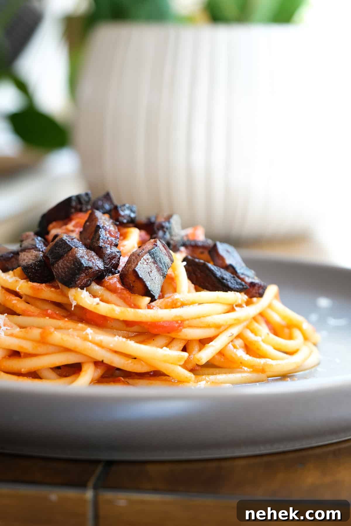 Authentic Bucatini Amatriciana Recipe 2 bucatini amaatriciana