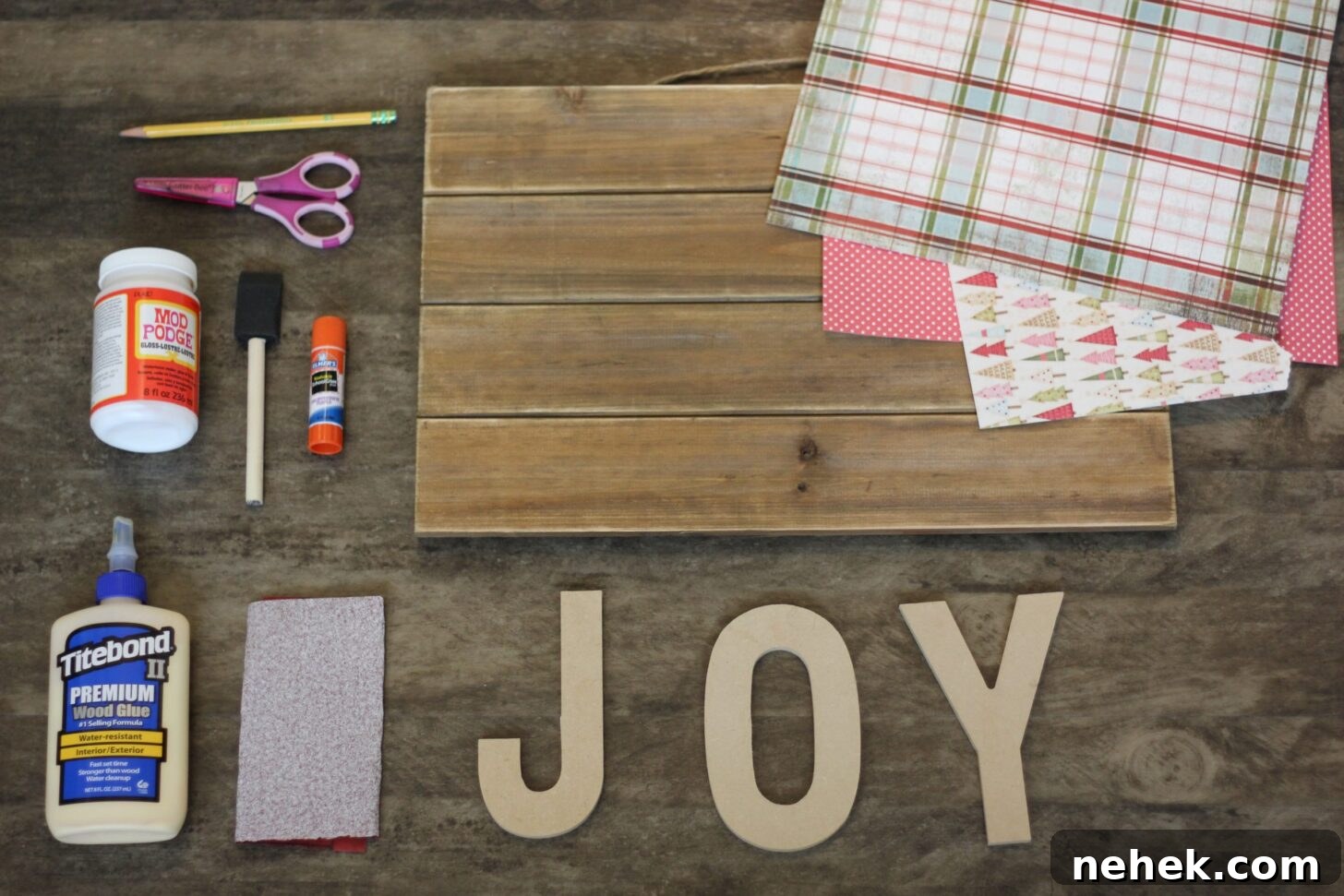 3D Letter Holiday Sign: Step-by-Step DIY Tutorial 3 How to Make a Dimensional Holiday Sign