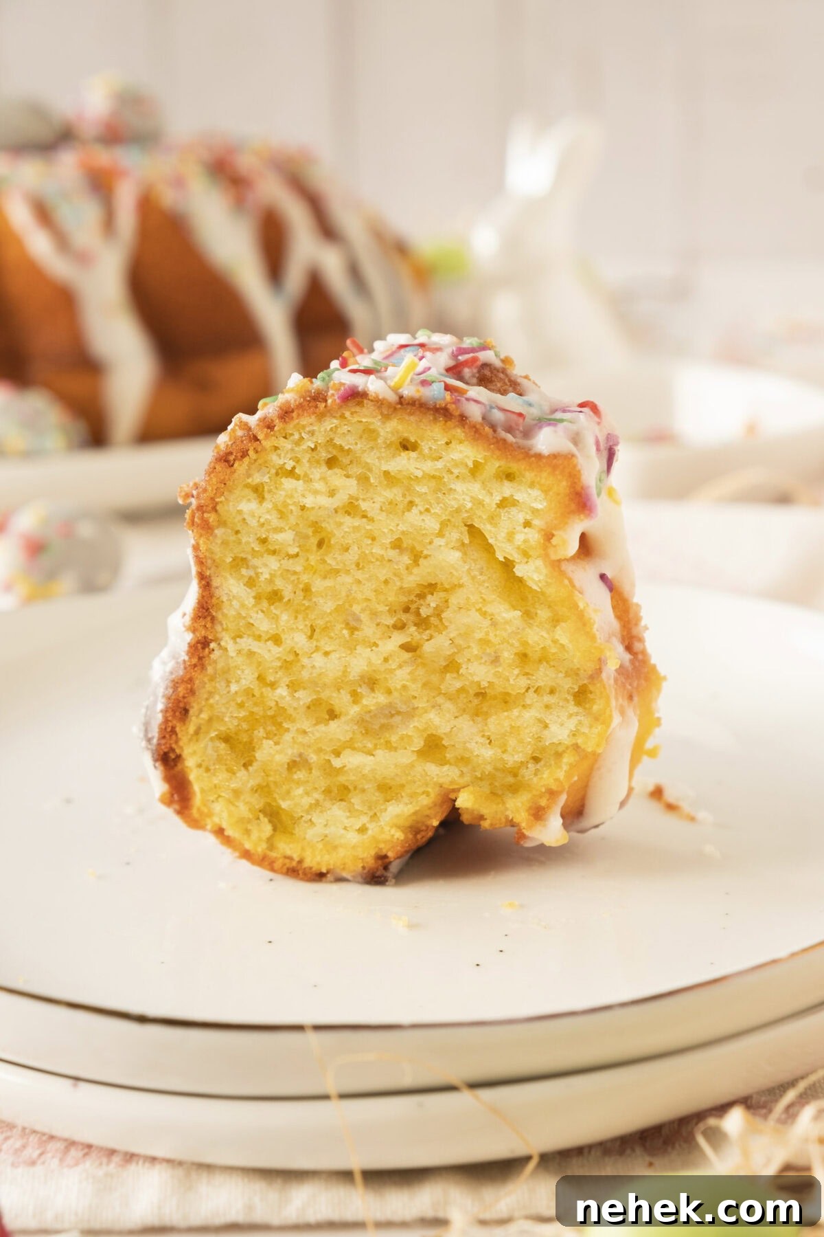 Zesty Lemon Bundt Cake Recipe for Easter 4 Bundt cake with lemon glaze